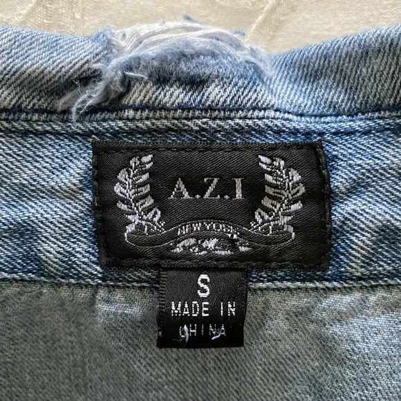 AZI denim jacket size small - Picture 4 of 4